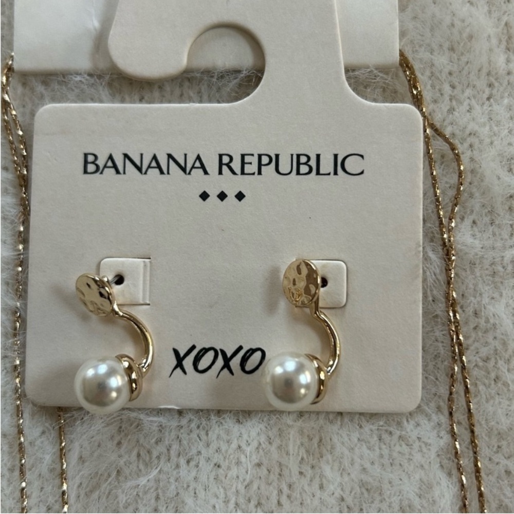 Banana Republic Gold and White Necklace & Earrings Set